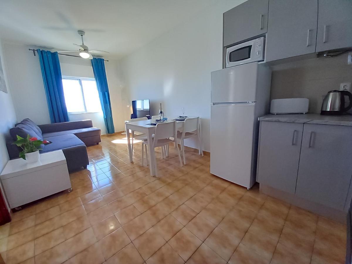 Mira Atlantico 13- Terraco Com Vista Mar E Cidade, Wifi, 80Mt Praia Quarteira Εξωτερικό φωτογραφία